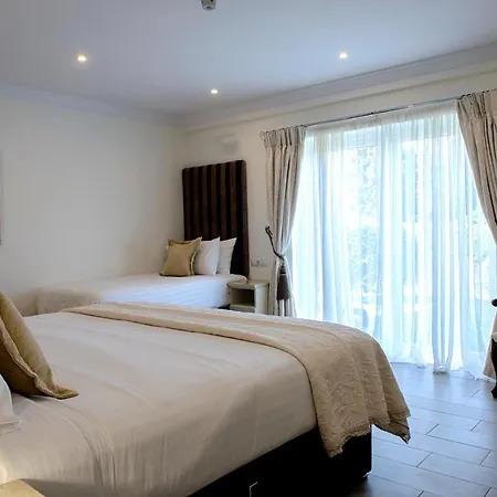 Villa Casa Michael - El Paraiso, Marbella *