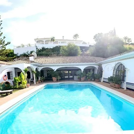 Villa Casa Michael - El Paraiso, Marbella