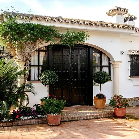 Casa Michael - El Paraiso, Marbella Villa *